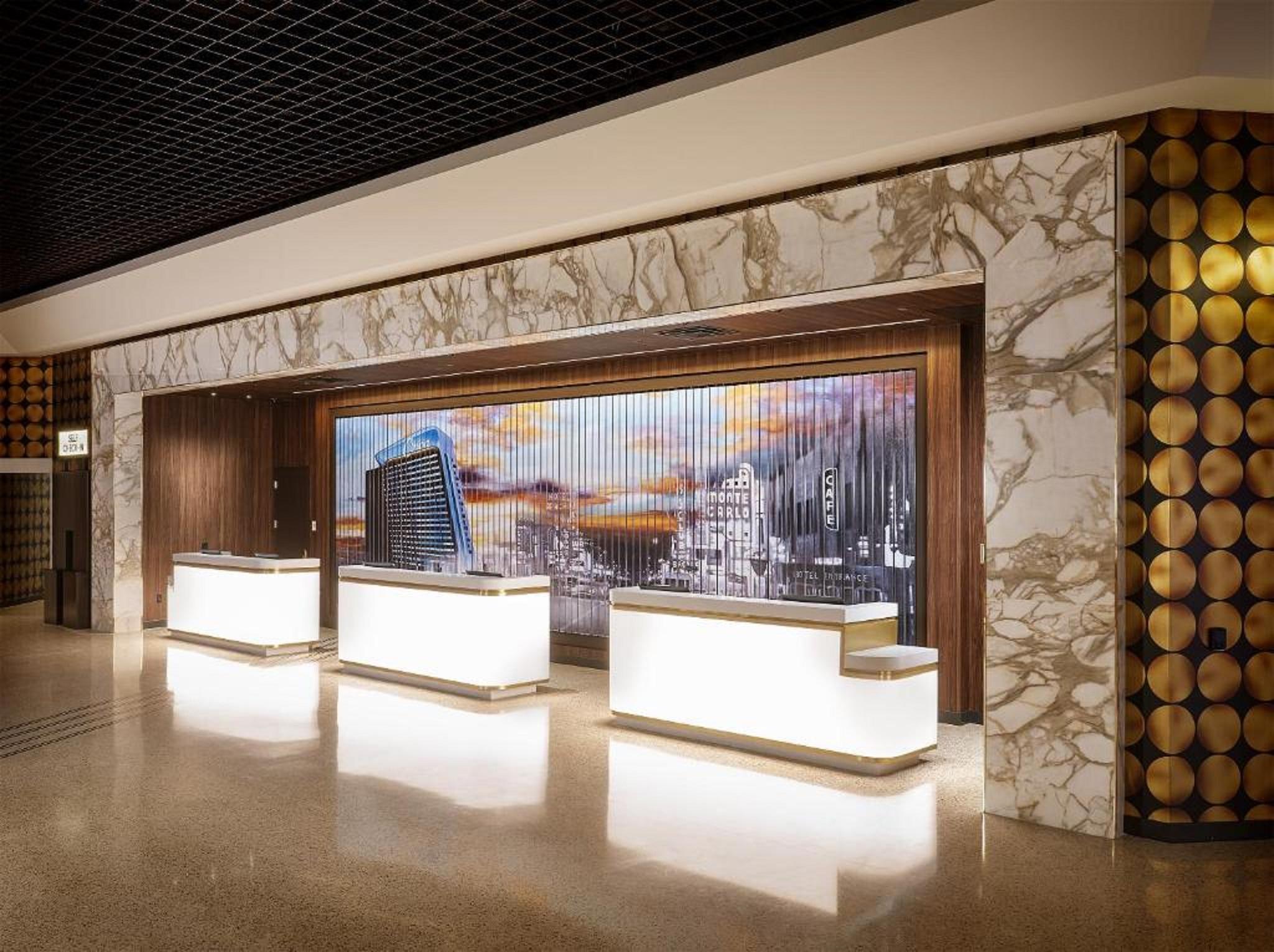Hotel Circa & Casino - Adults Only