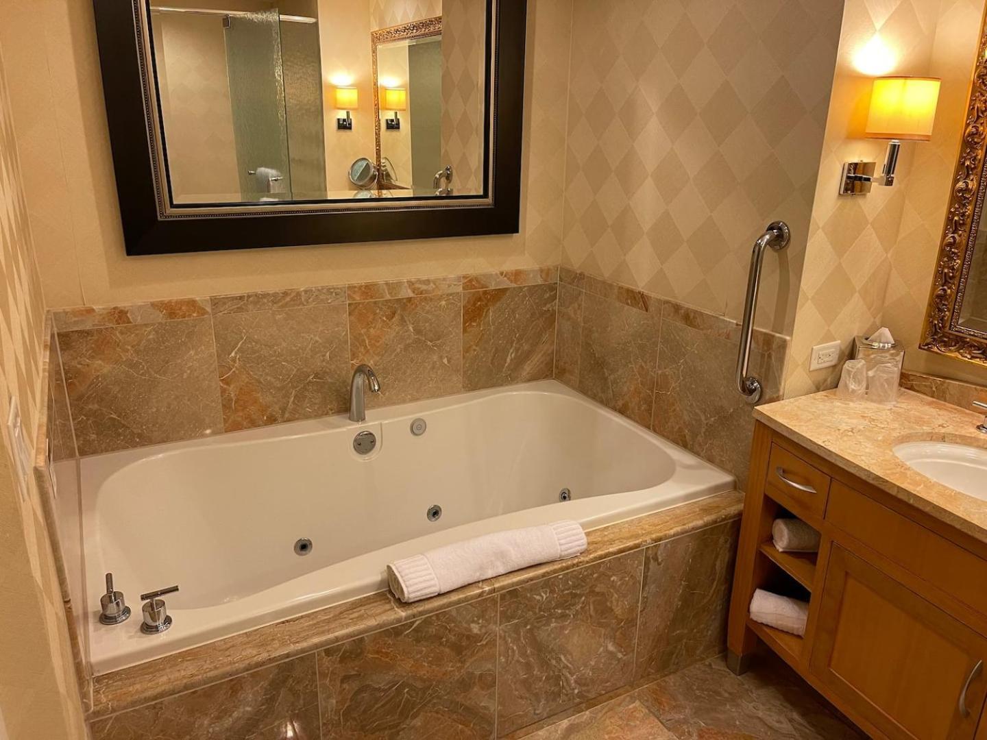 Five Star Trump No And Cleaning Fees *