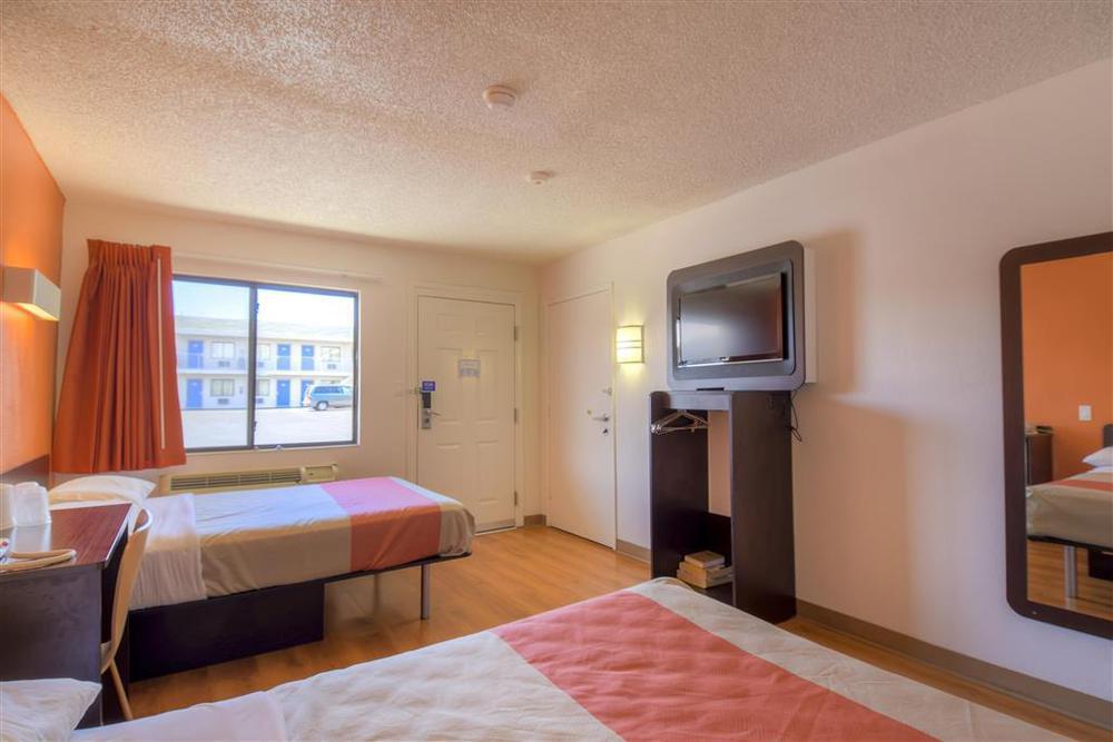 Hotel Studio 6 Suites Las Vegas, Nv - Tropicana