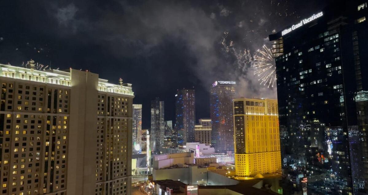 Holiday home Mgm Signature-25-805 Balcony Strip Sphere F1 Views Las Vegas
