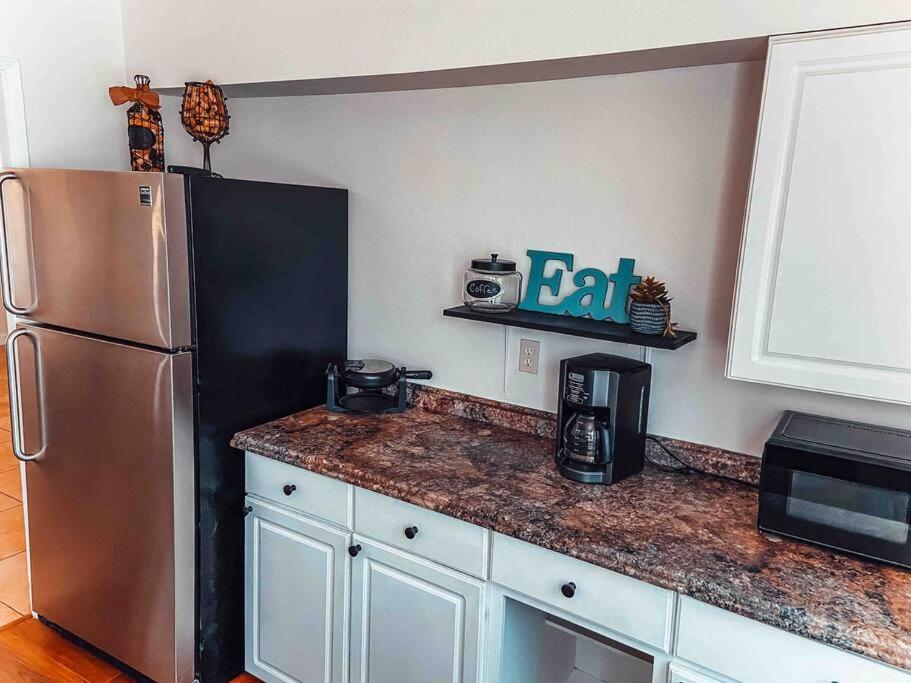 Holiday home *free Parking Near Strip Cozy 2br Side: A Las Vegas