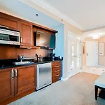 Two-Bedroom Conjoined Studio Suite W/Balcony & Strip View At Signature
