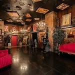 Artisan Hotel Boutique 523
