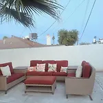 The Vegas Escape - Near The Airport/Strip With Pool