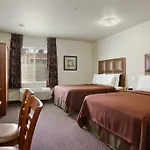 Howard Johnson Las Vegas / Near Nellis Afb