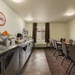 Howard Johnson Las Vegas / Near Nellis Afb