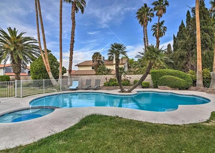 Las Vegas House With Pool And Hot Tub - 1 Mi To Strip!