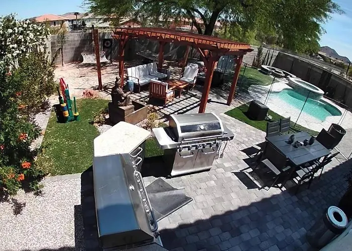 Buddha Gem, Central 6 Bed Room Luxury Home With Pool Hot Tub Game Room And Much More