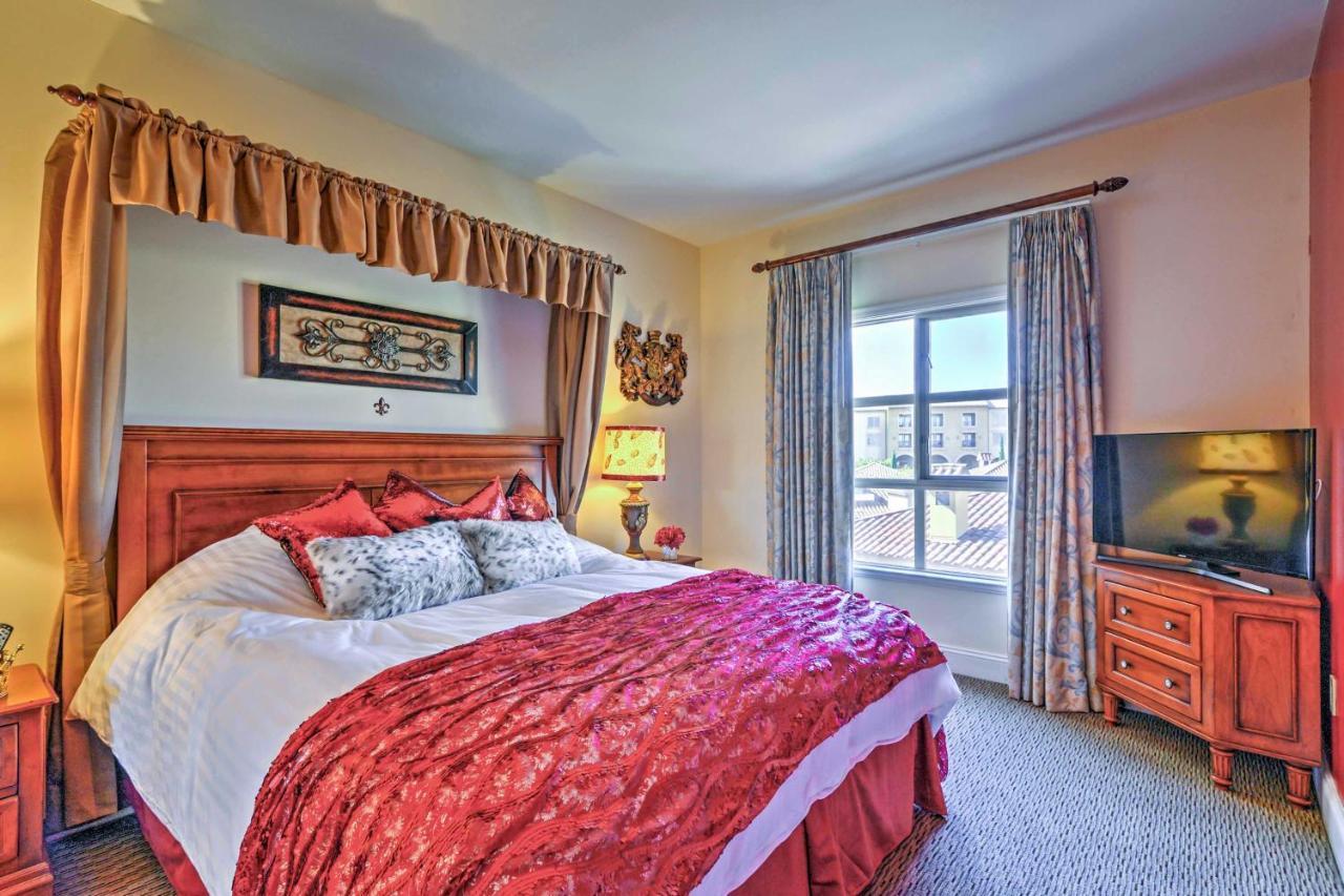 Vegas With Balcony, Amenities! *