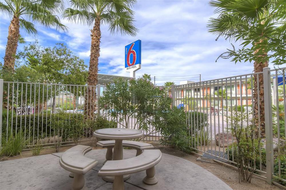 6 Vegas, Nv - I-15 Stadium