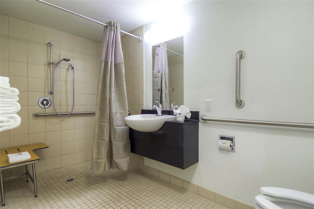 6 Vegas, Nv - I-15 Stadium Hotel 2*