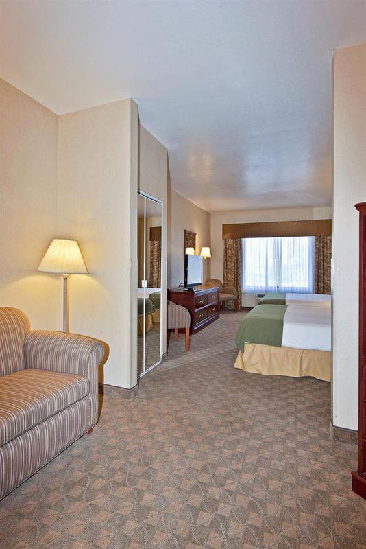 Holiday Express And - Henderson By Ihg Hotel Las Vegas