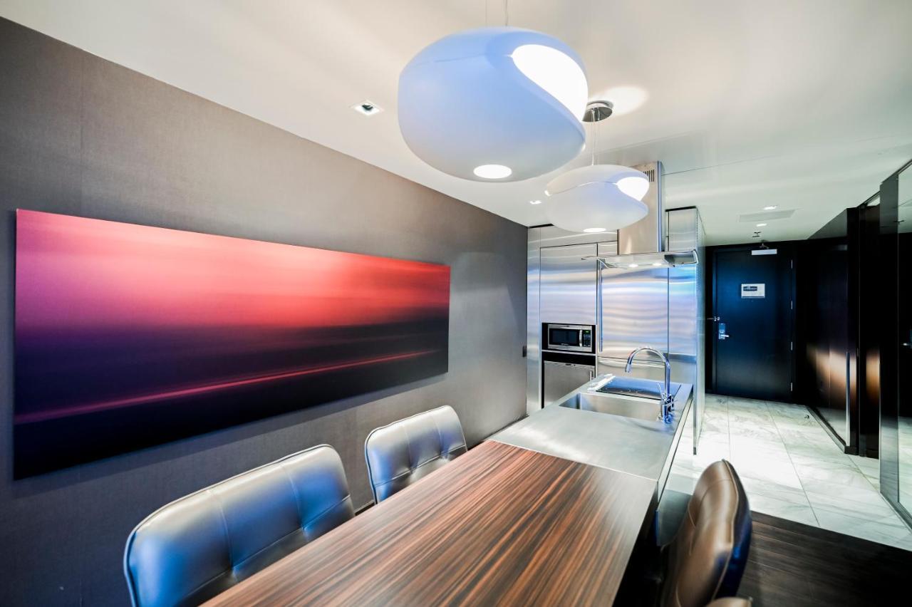 Stripviewsuites At Palms Place Aparthotel