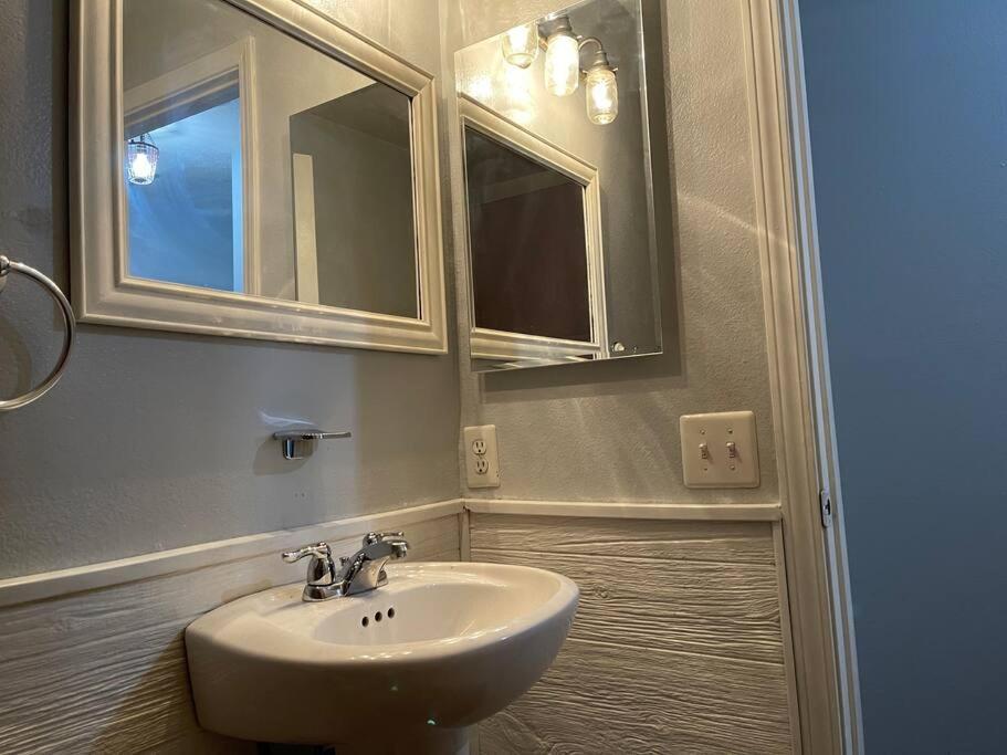 Holiday home Enjoy Fruits Of Your Labours Staying At 601 Grape Drive