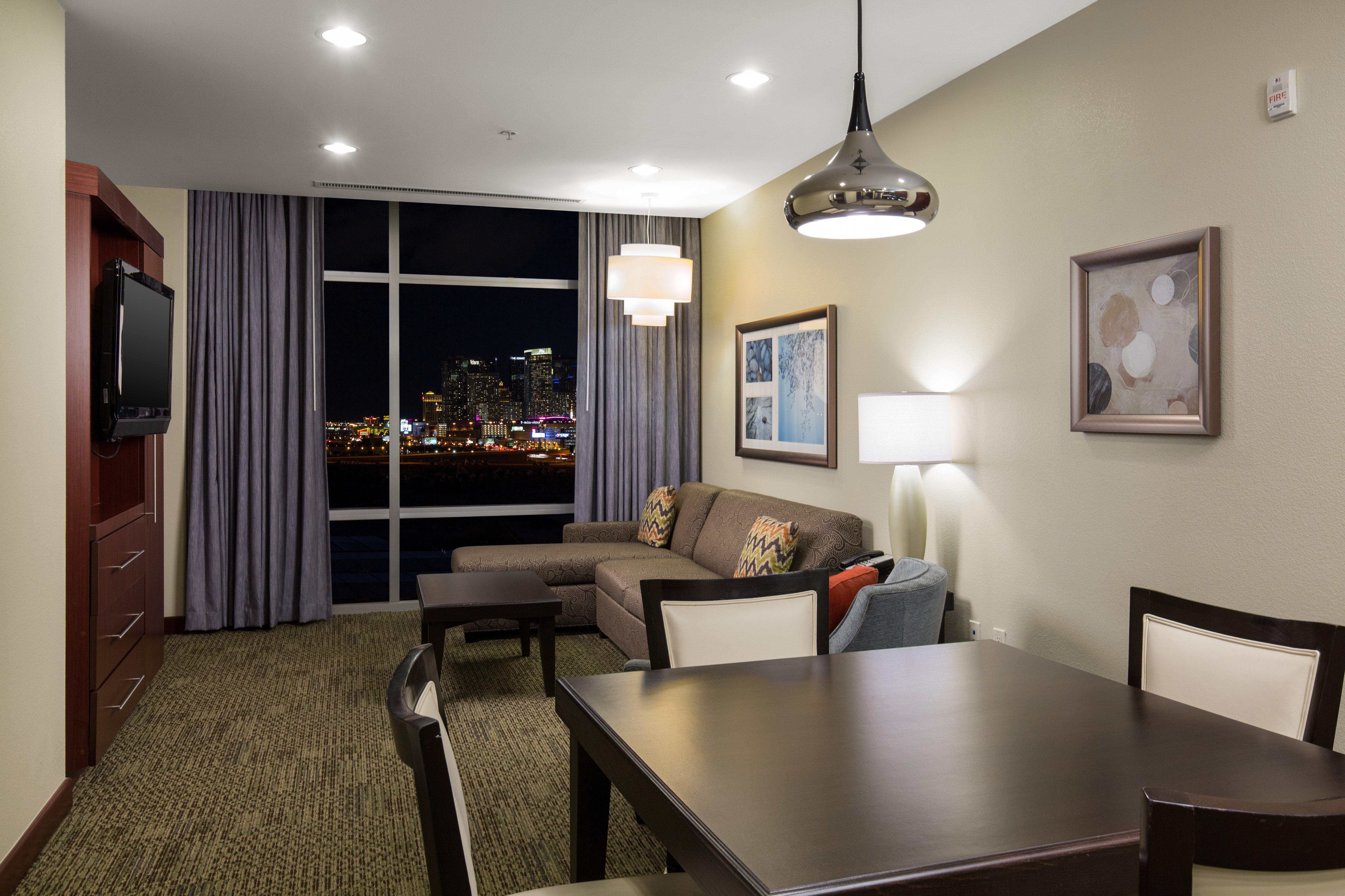 Staybridge Vegas - Stadium District Las Vegas