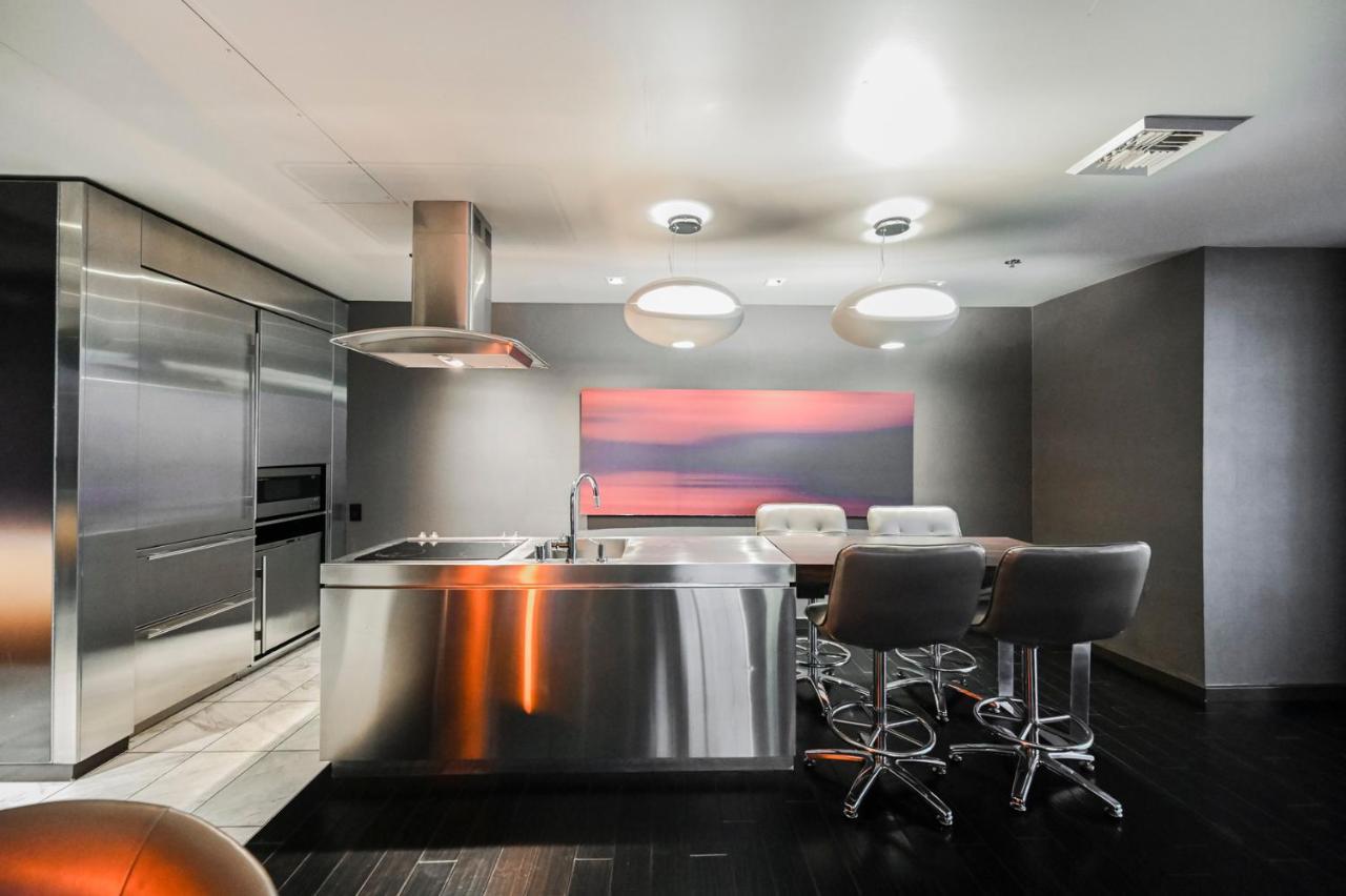 Aparthotel Stripviewsuites At Palms Place
