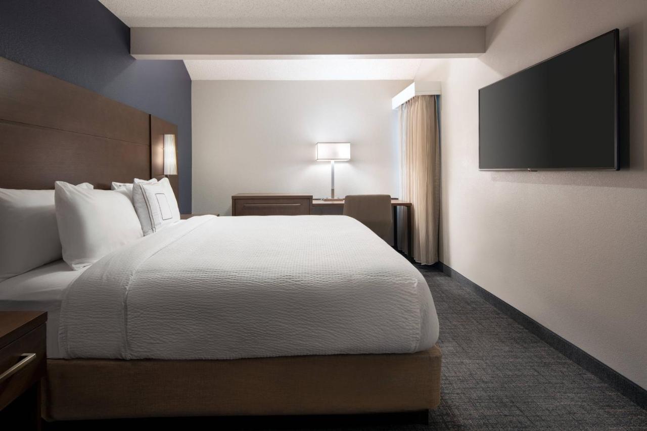 Hotel By Marriott Convention Center