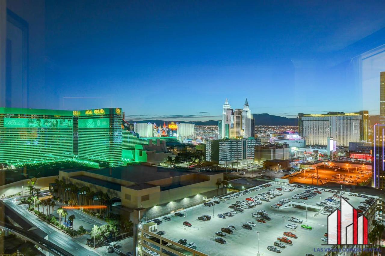 Mgm Signature-22-707 F1 Track & Strip View Balcony * Las Vegas