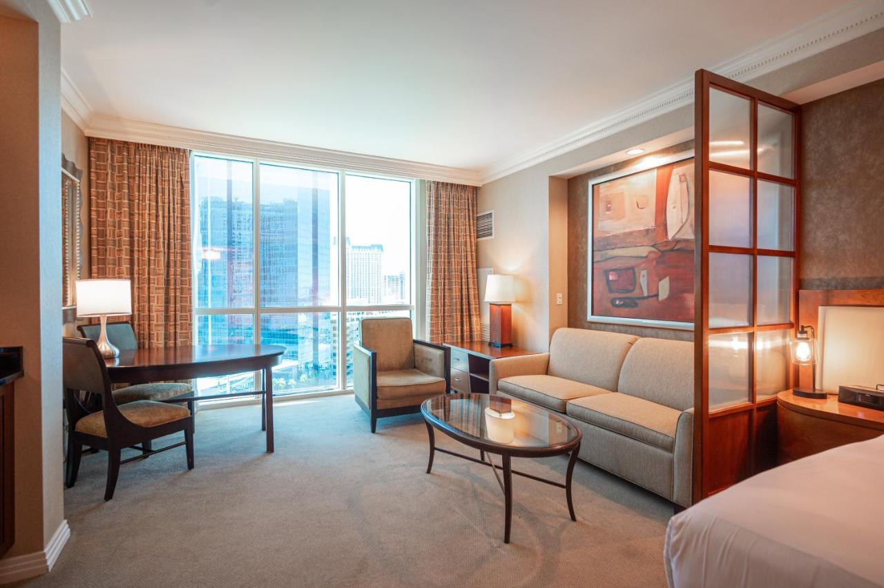 Apartment No Fees-mgm Stripview-jacuzzi-formula 1 Track View *