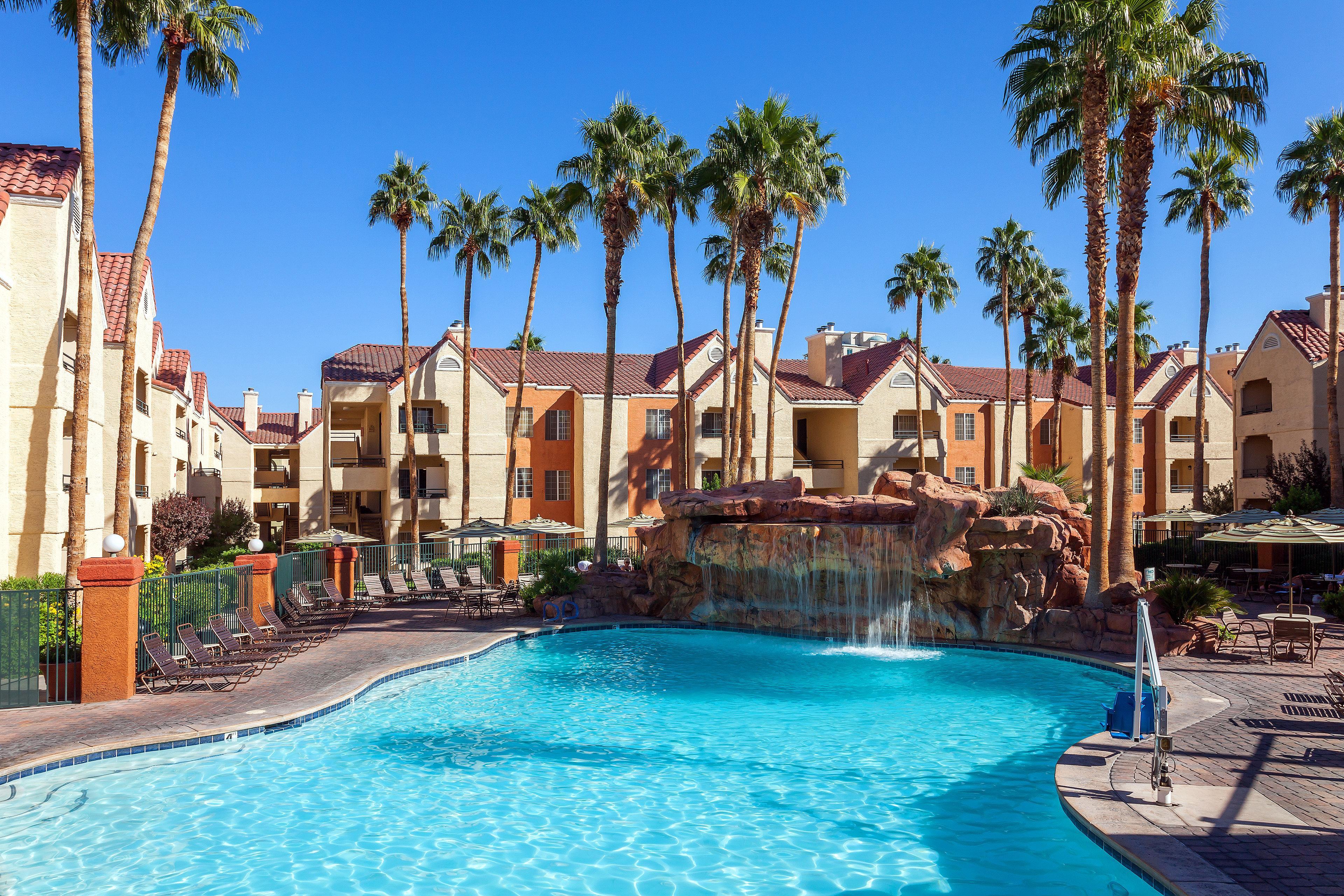 Holiday Club Vacations At Desert Club Resort 3*