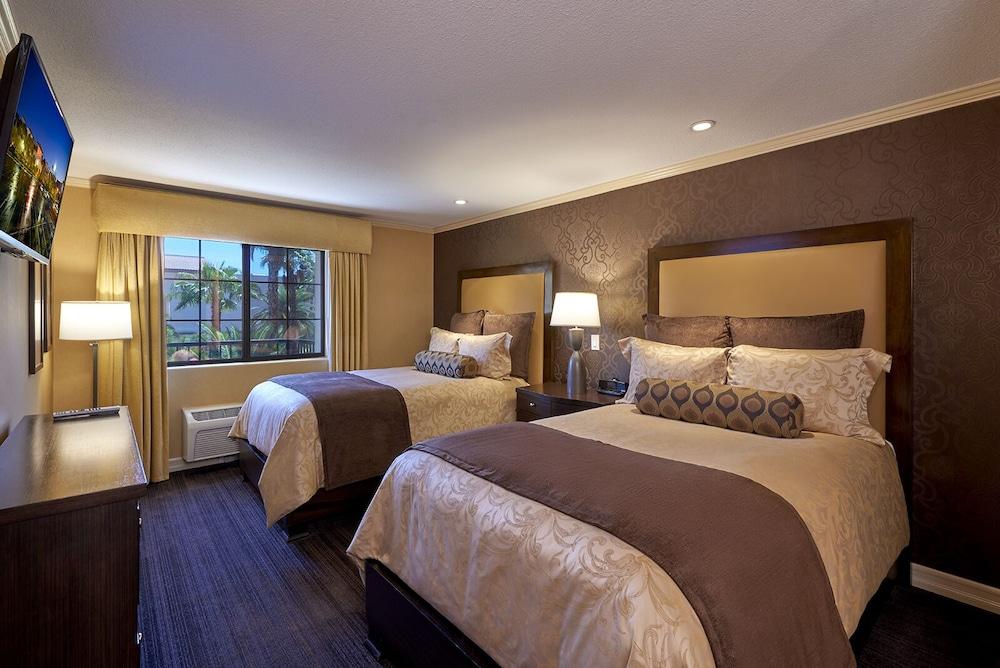 Resort Tuscany & Casino Las Vegas