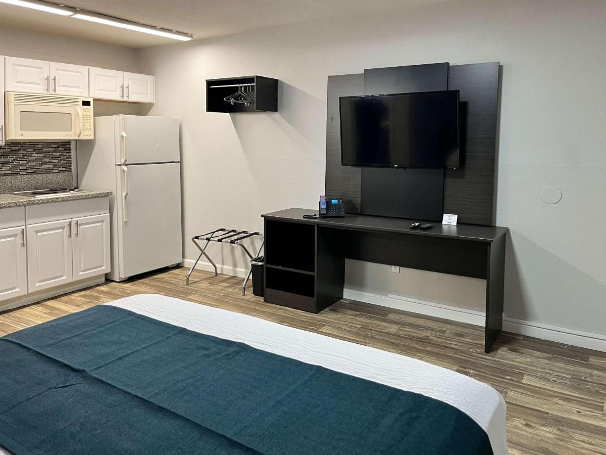 Hotel 6 Vegas Nv Downtown Fremont St 2*