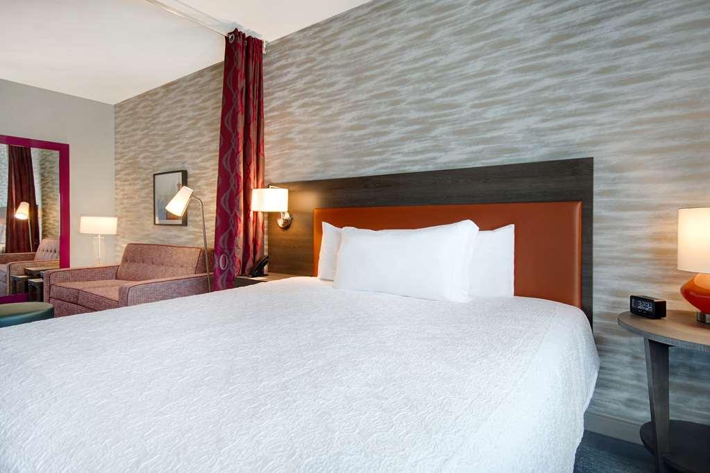 Home2 By Hilton Vegas North 3*