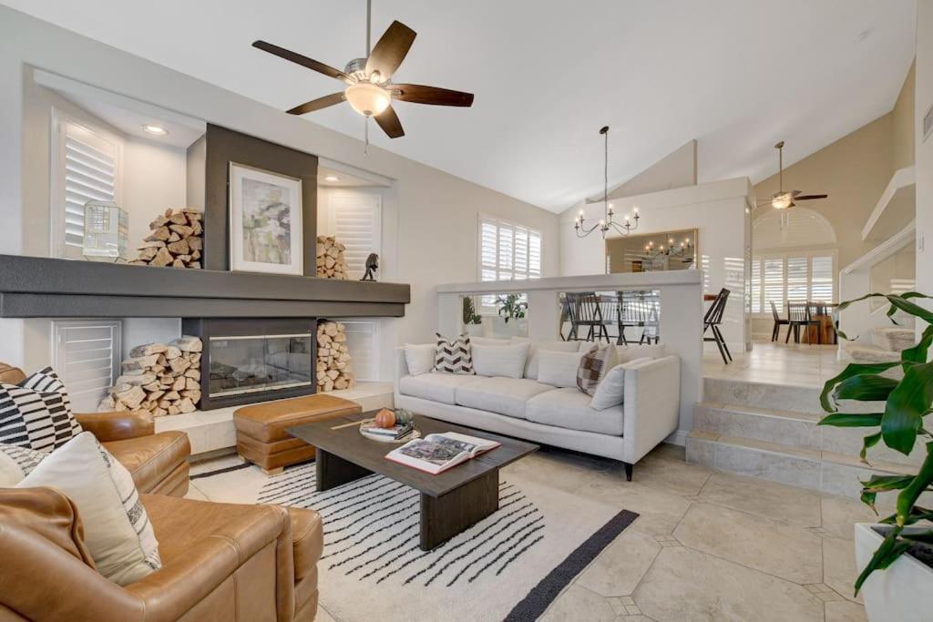 Beautiful 5br W/king Beds, Pool & Hot Tub, Games * Las Vegas
