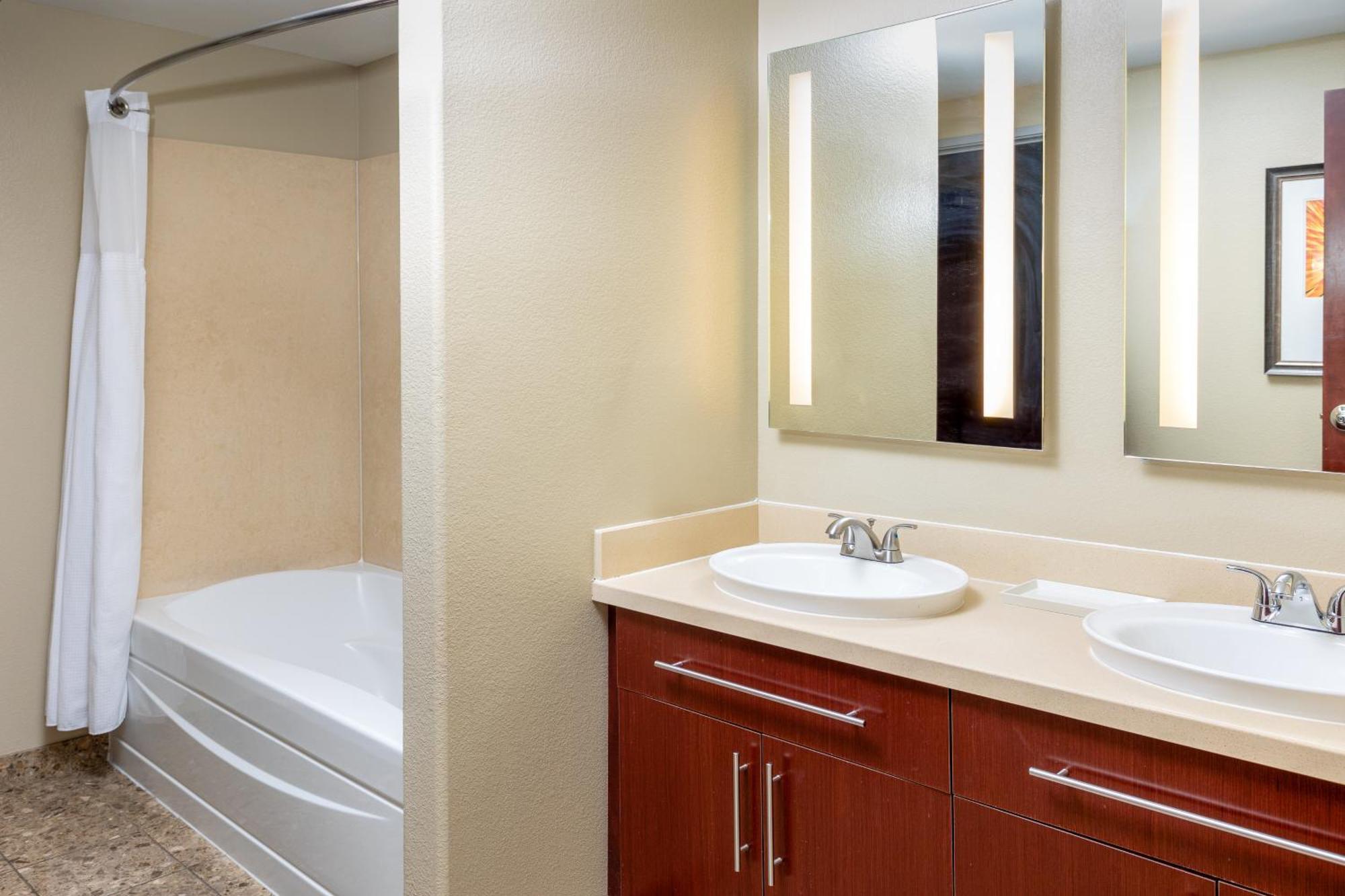 Hotel Staybridge Vegas - Stadium District 3*