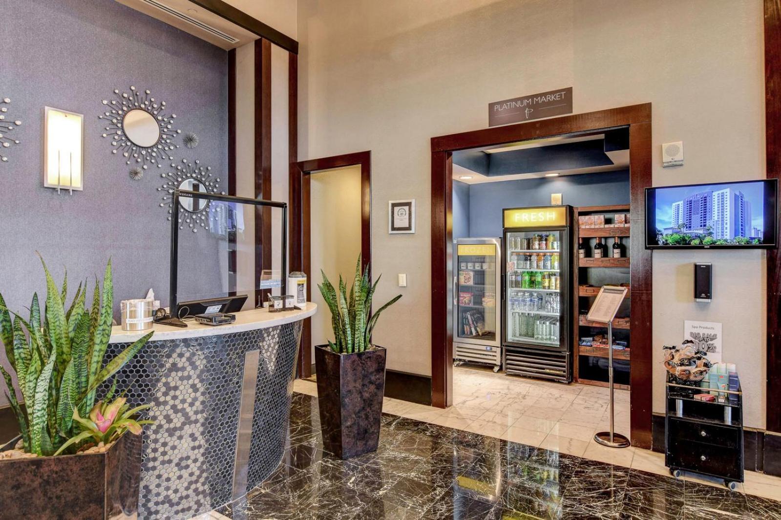 Aparthotel Princess * Platinum With Balcony Strip View *