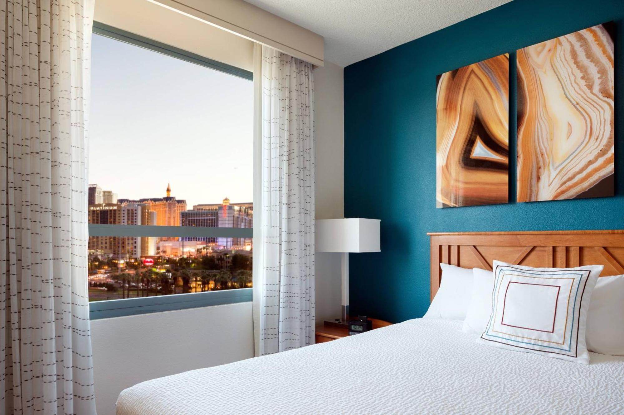 By Marriott Hughes Center 3*