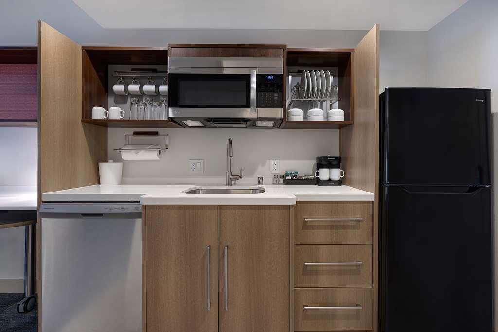 Hotel Home2 By Hilton Vegas I-215 Curve *