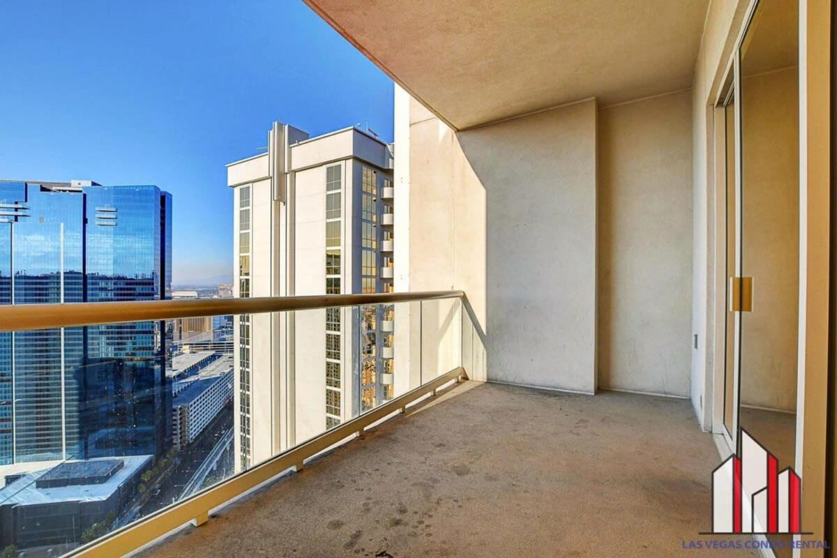 Holiday home Mgm Signature-34-709 F1 Track & Strip View Balcony