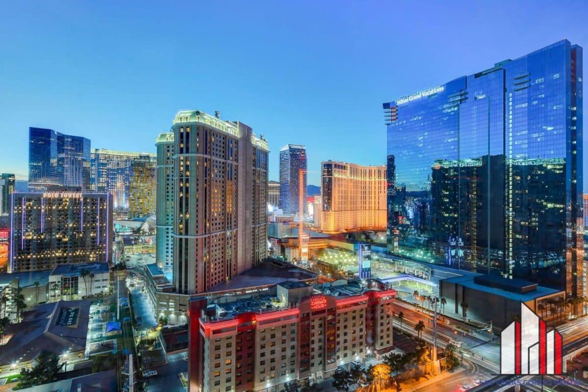 Mgm Signature-32-607 F1 Track & Strip View Balcony Holiday home Las Vegas