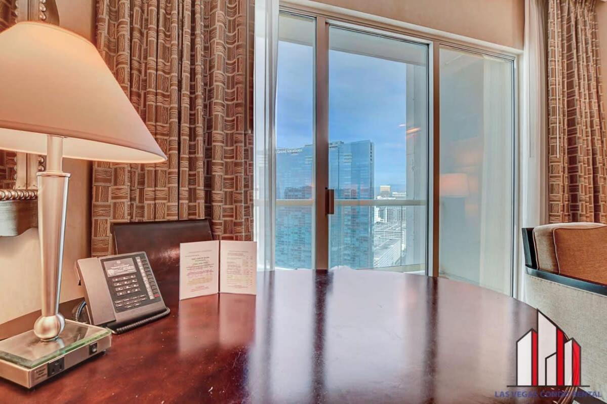 Mgm Signature-32-607 F1 Track & Strip View Balcony Holiday home