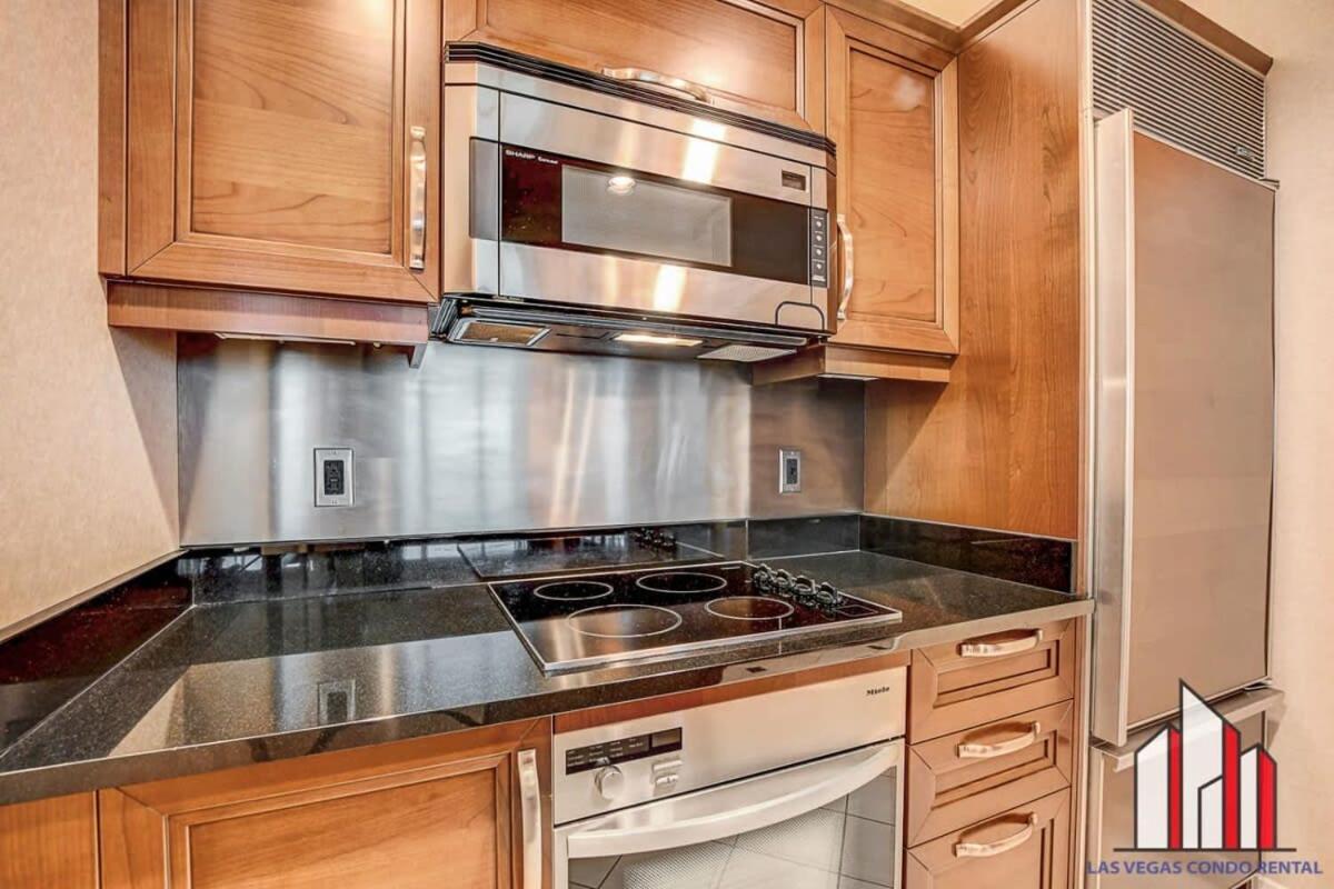 Holiday home Signature 2br3ba Balcony Combo Units 28-602 And 04