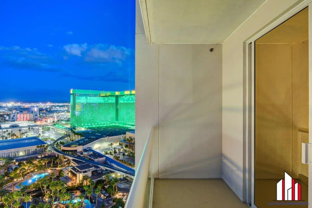 Signature 2br3ba Balcony Combo Units 20-618 And 20 Holiday home Las Vegas