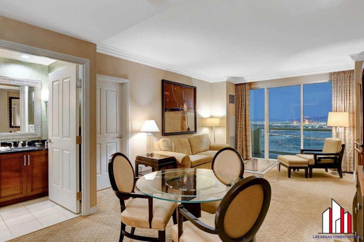Holiday home Signature 2br3ba Balcony Combo Units 20-618 And 20