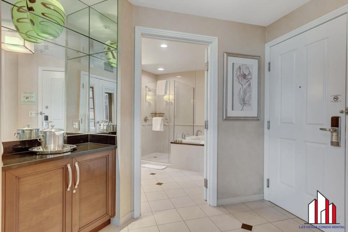 Holiday home Signature 2br3ba Balcony Combo Units 20-618 And 20 Las Vegas