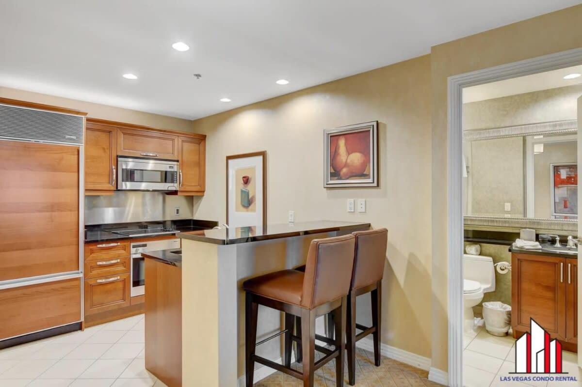 Signature 2br3ba Balcony Combo Units 20-618 And 20 Holiday home Las Vegas