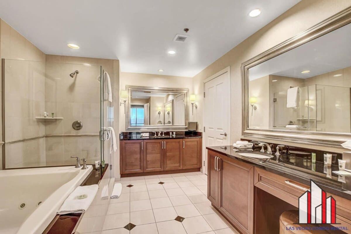 Holiday home Signature 2br3ba Balcony Combo Units 28-602 And 04 Las Vegas