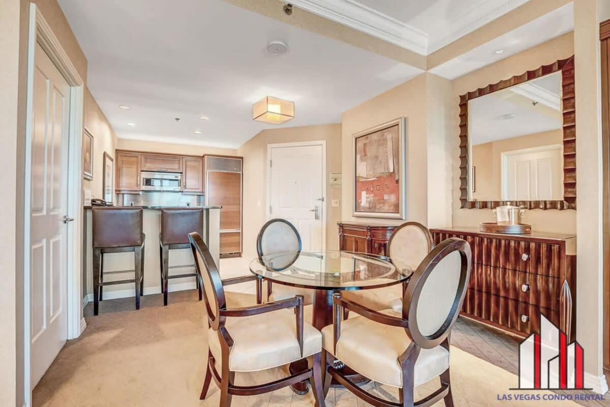 Holiday home Signature 2br3ba Balcony Combo Units 28-602 And 04