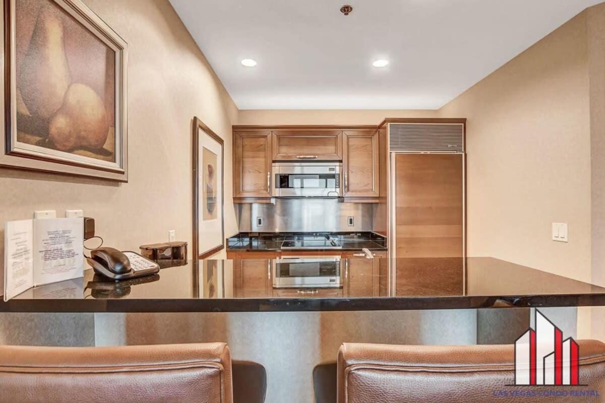 Signature 2br3ba Balcony Combo Units 28-602 And 04 Holiday home