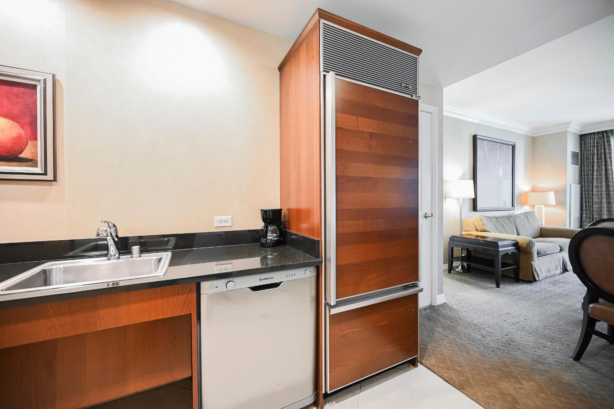 Aparthotel Stripviewsuites At Signature 3*