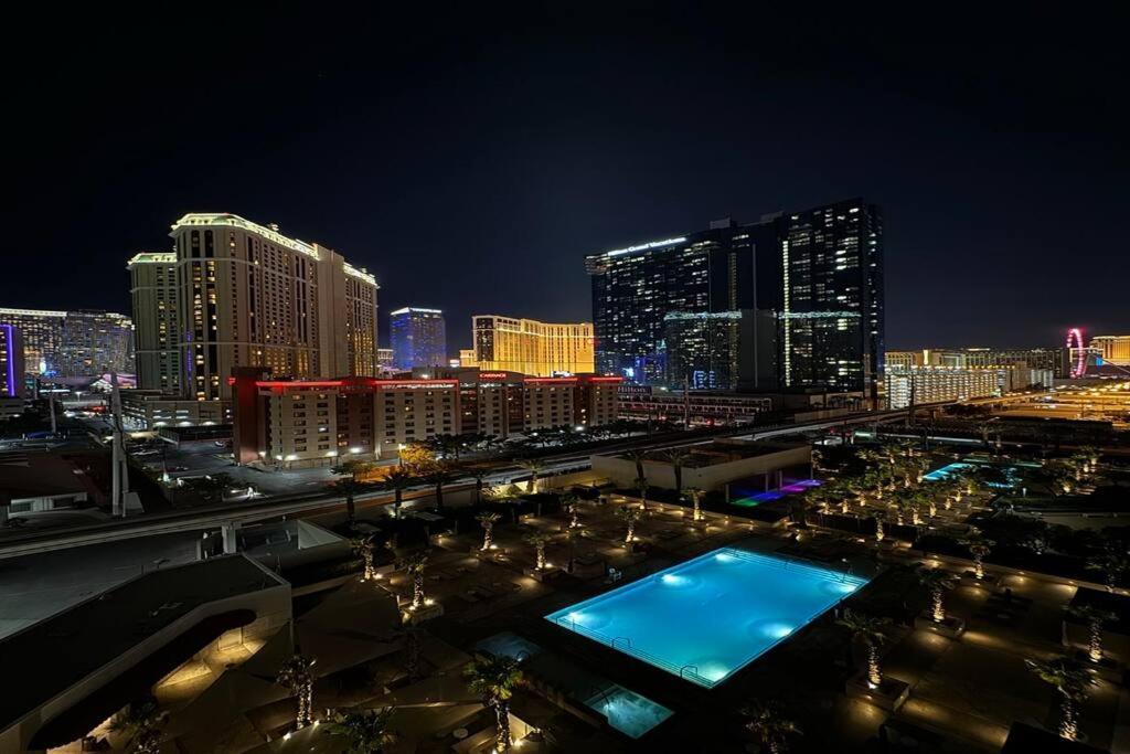 8th Flr Mgm Signature Studio, Strip View, No Fee