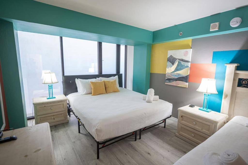 Together - Penthouse - 2 Bed & 2 Bath