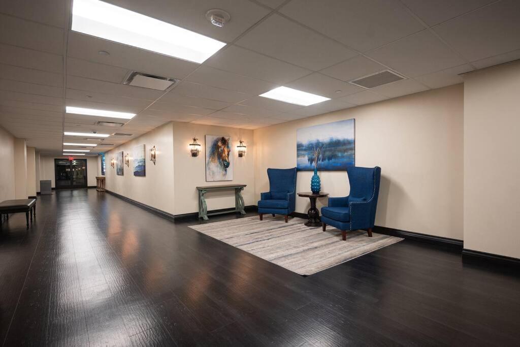 Apartment Together - Penthouse - 2 Bed & 2 Bath