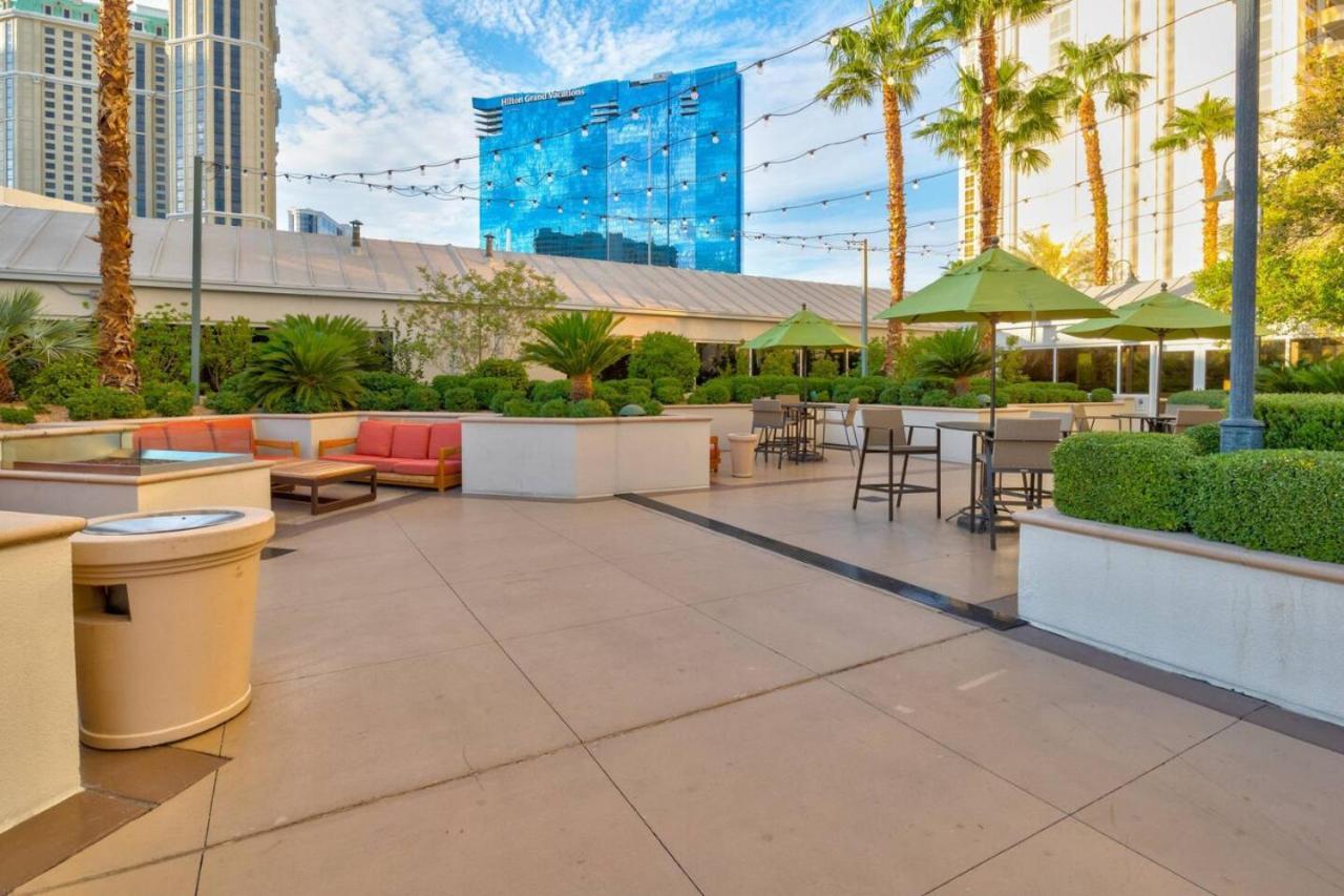 Apartment Luxury Mgm With Pool Gym And Jacuzzi Bathtub Las Vegas
