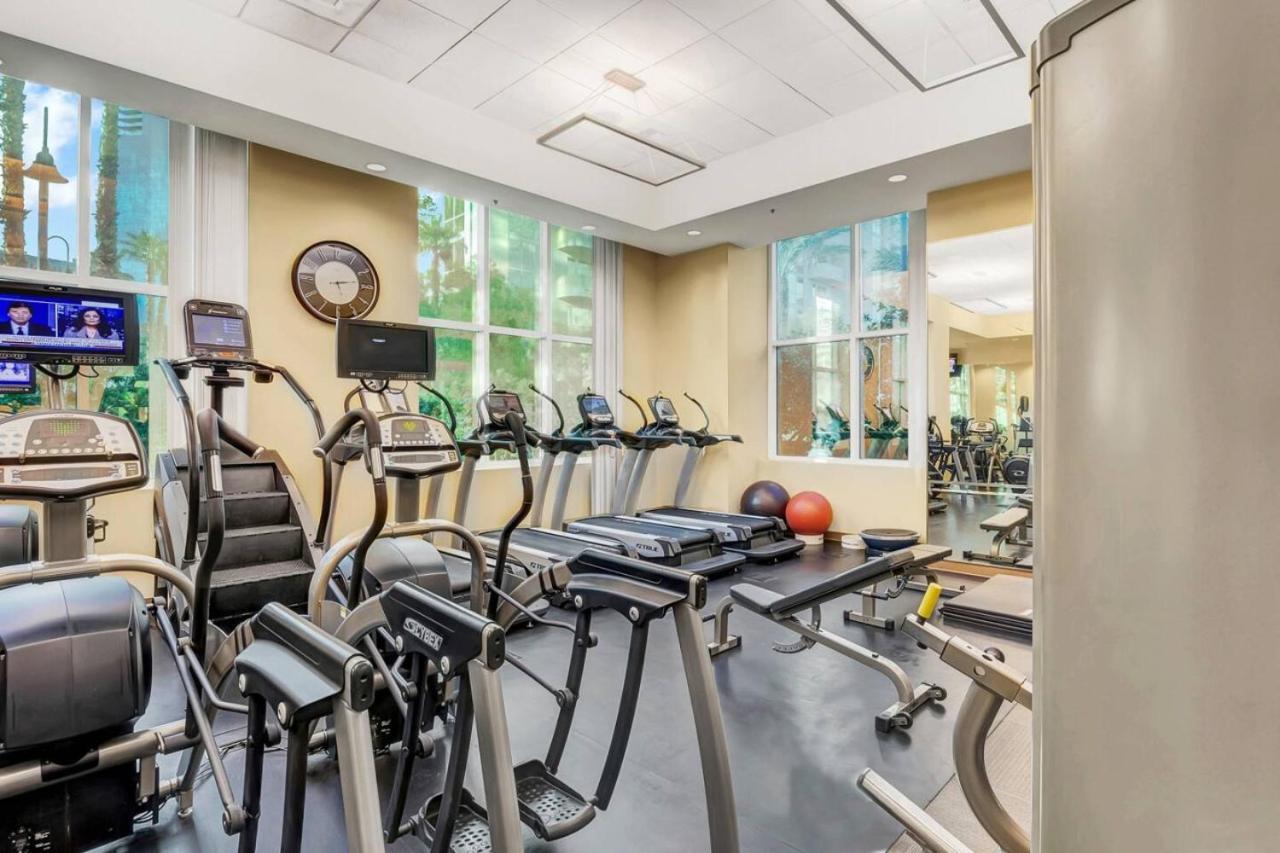 Luxury Mgm With Pool Gym And Jacuzzi Bathtub Apartment *