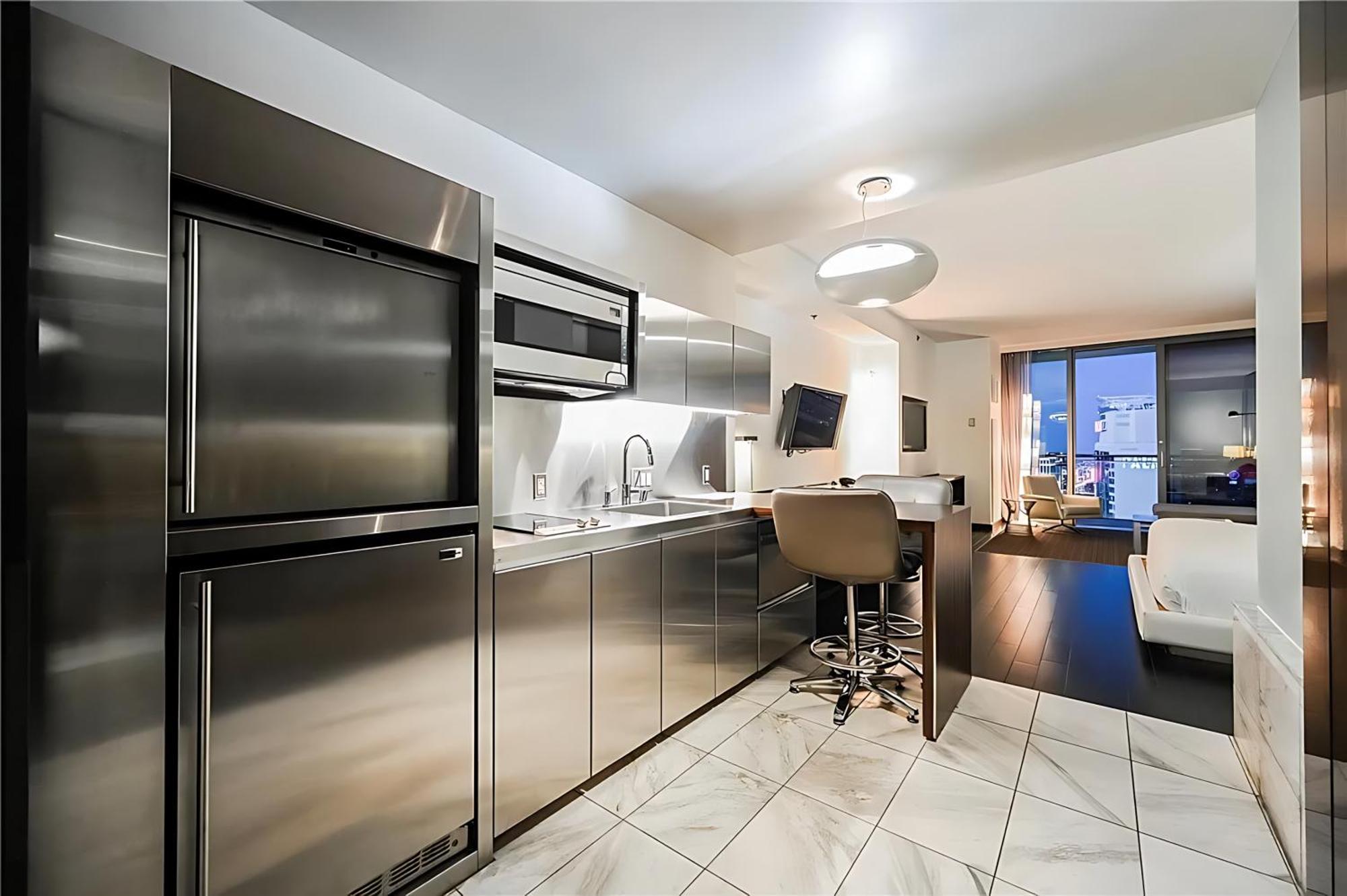Palms Place Stripview With Open Balcony -33 Aparthotel 4*